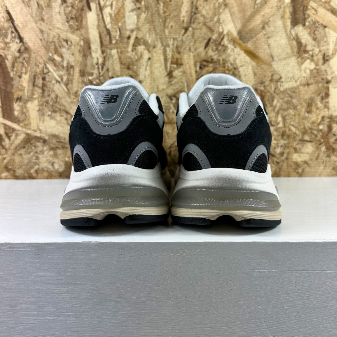 U2010892- Blk/Wht