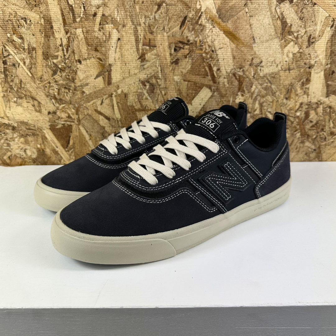 NM306 Jamie Foy - Grey/Beige