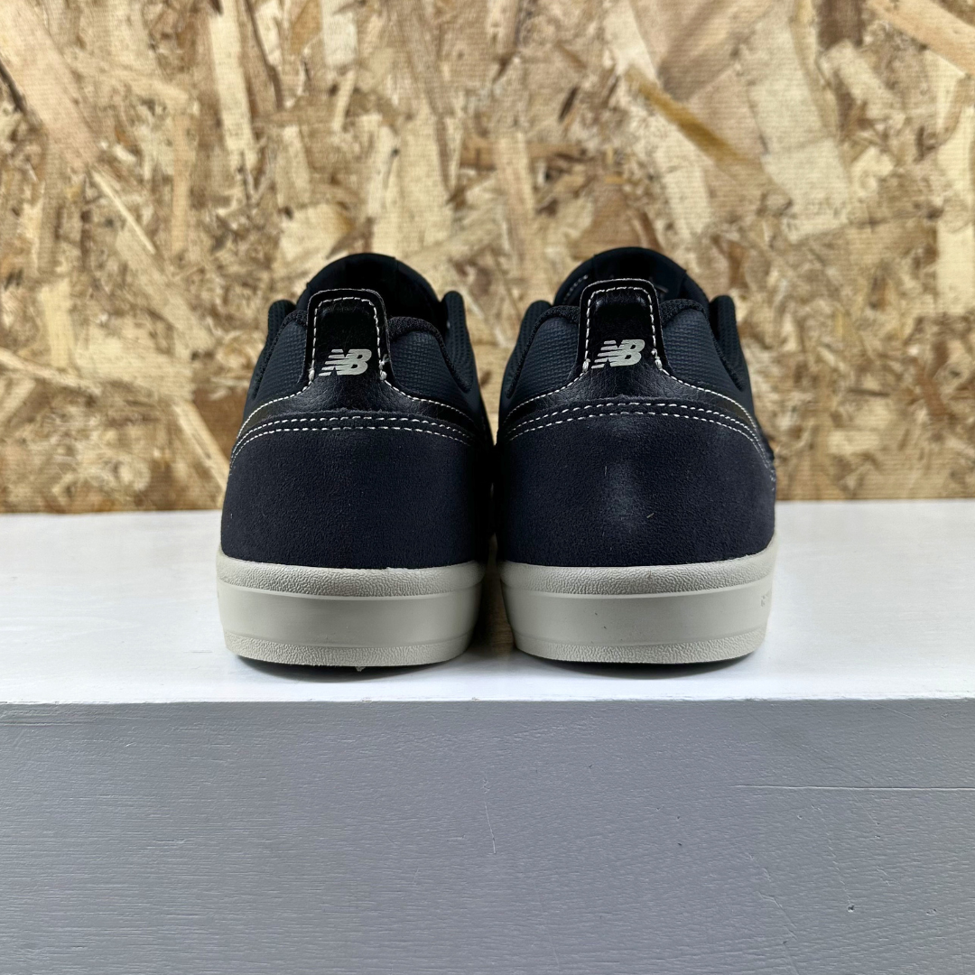 NM306 Jamie Foy - Grey/Beige