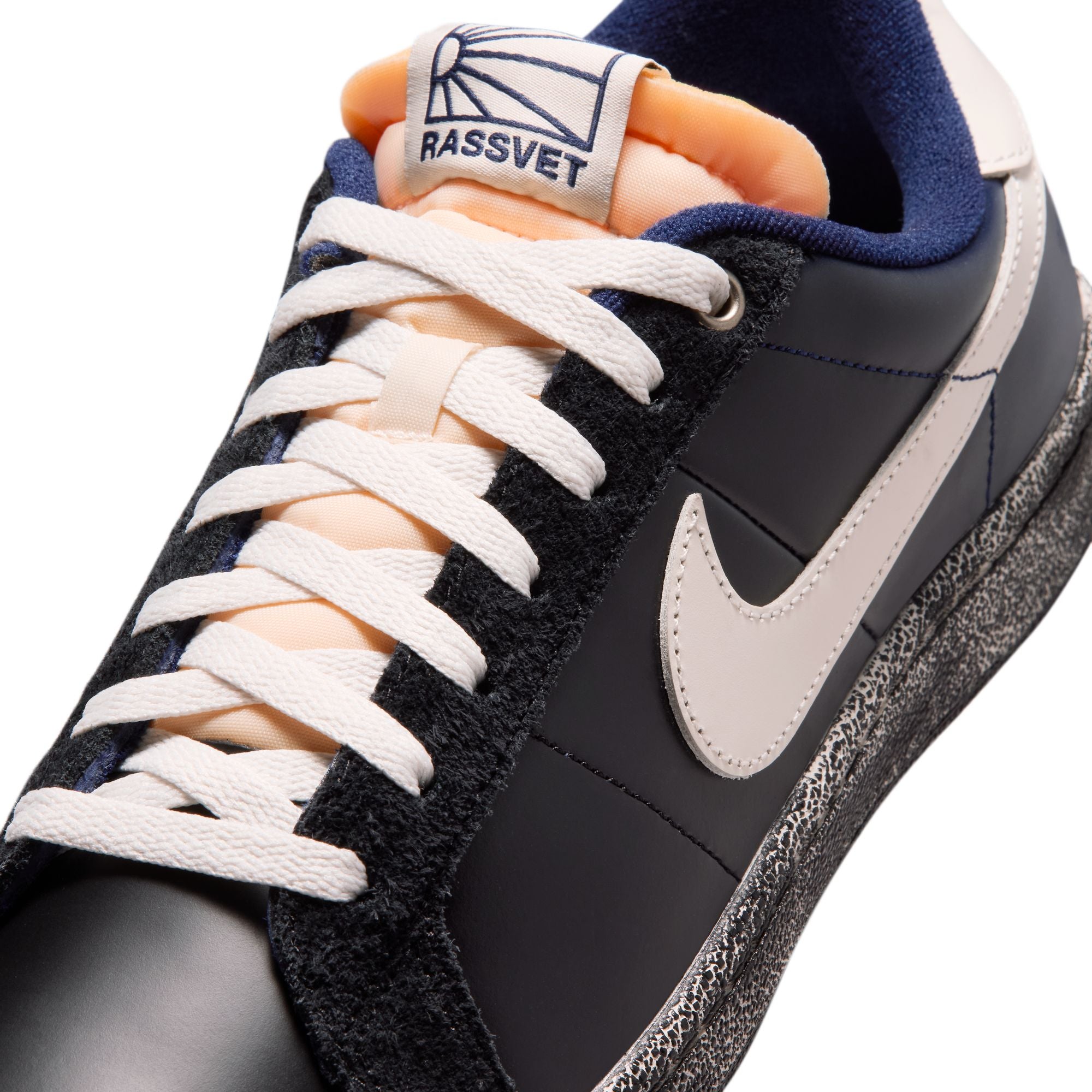 Nike SB Tennis Classic x Rassvet