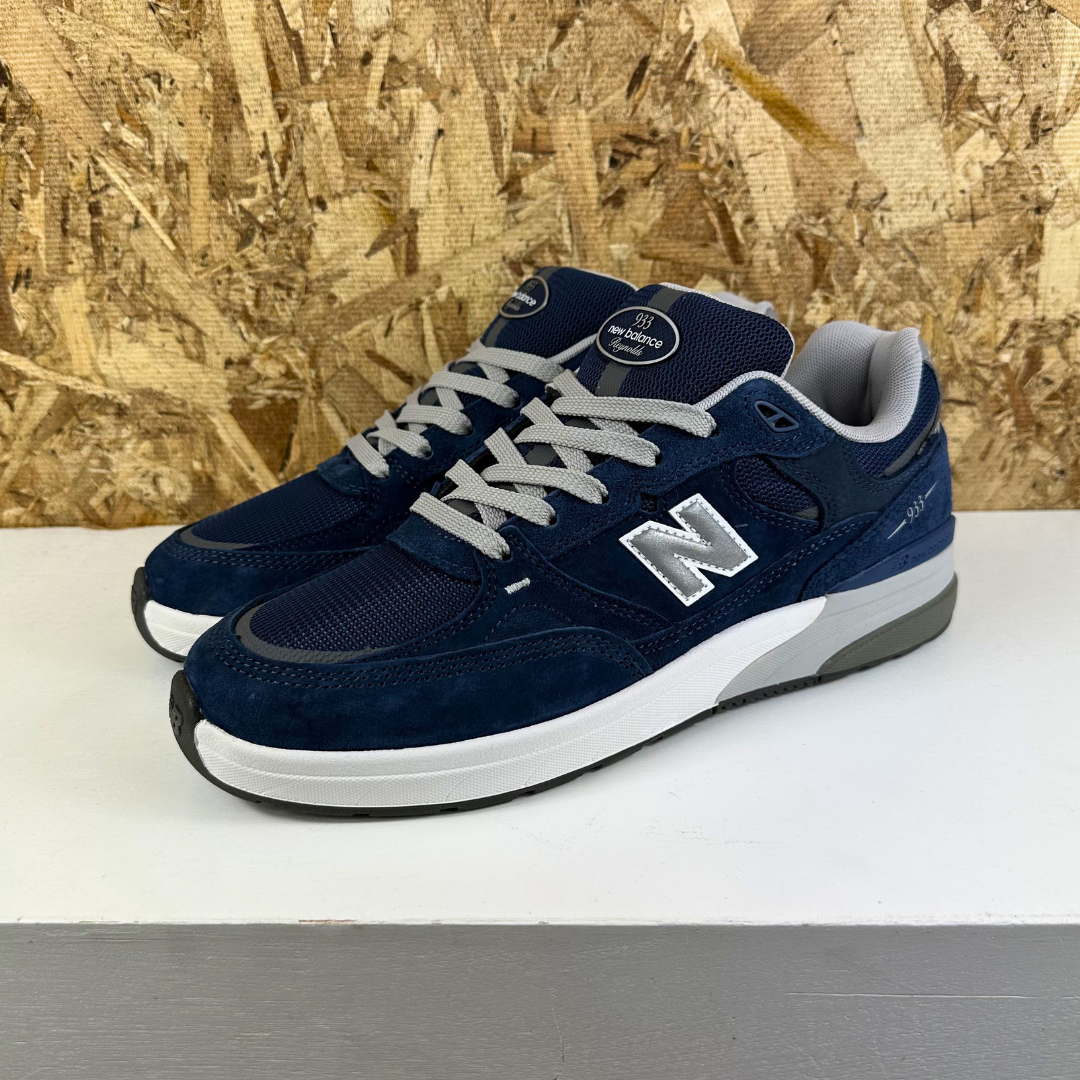 Andrew Reynolds UN933LNV - Navy/White