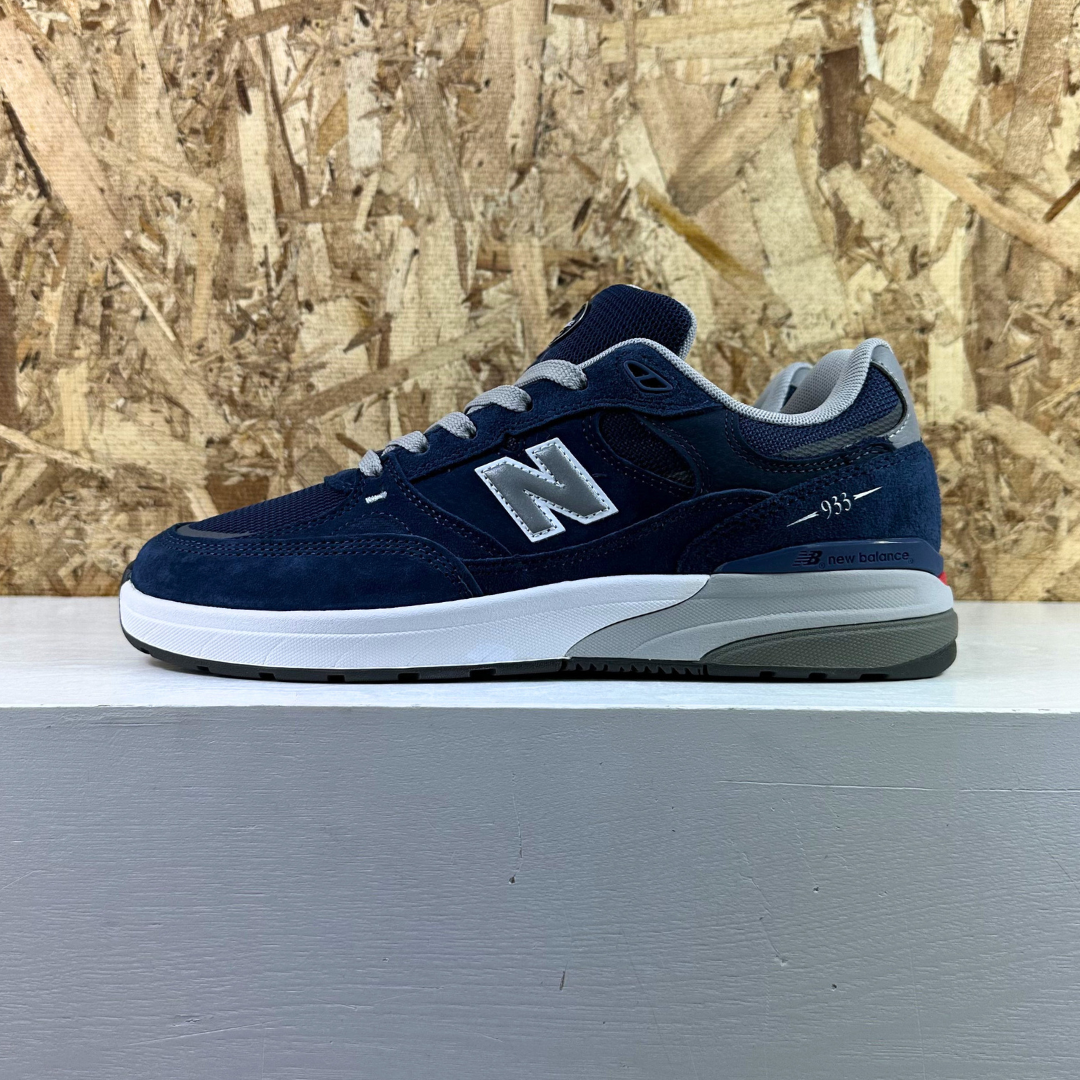 Andrew Reynolds UN933LNV - Navy/White