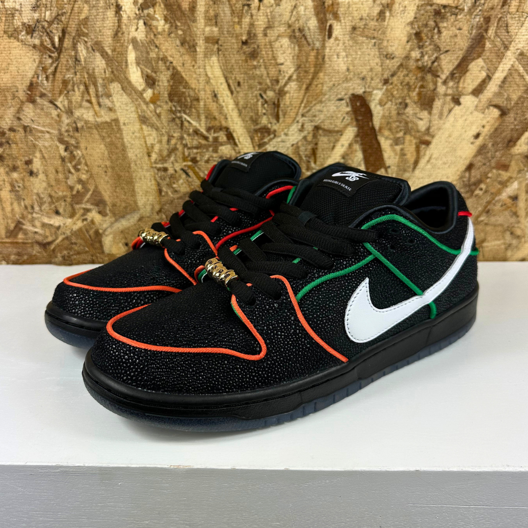 Nike SB Dunk Low Pro QS - Bronx Girls Skate