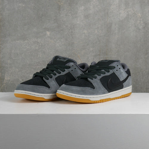 Nike SB Dunk Low Pro (Black/Smoke Grey)