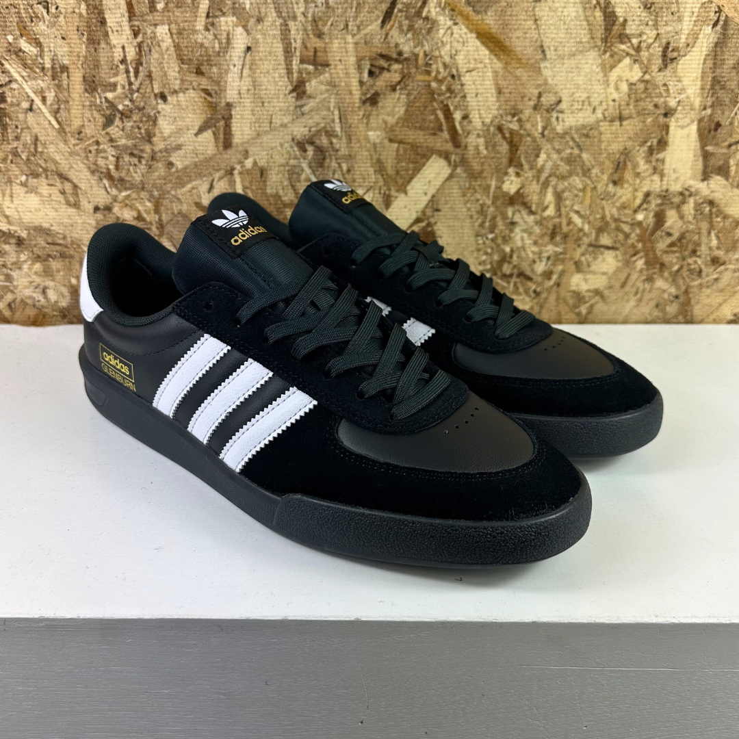 Glenburn - Black/White/Carbon