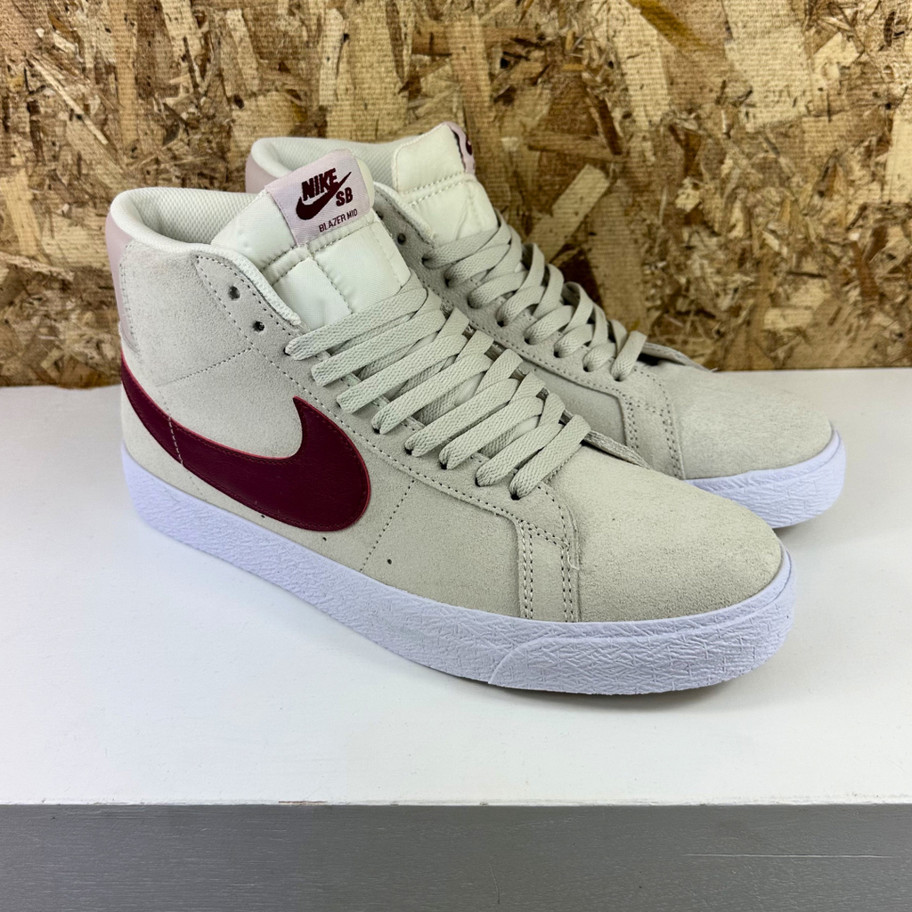 Blazer Mid - Ivory/Noble Red