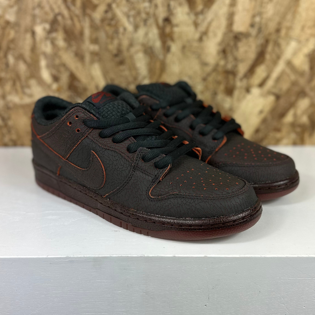 Nike SB Dunk Low Pro Prm - (Krampus)