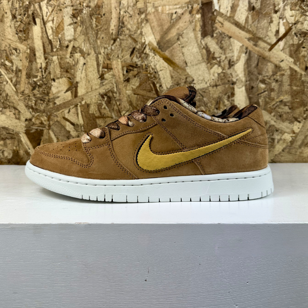 Nike SB Dunk Low Pro - Note Shop