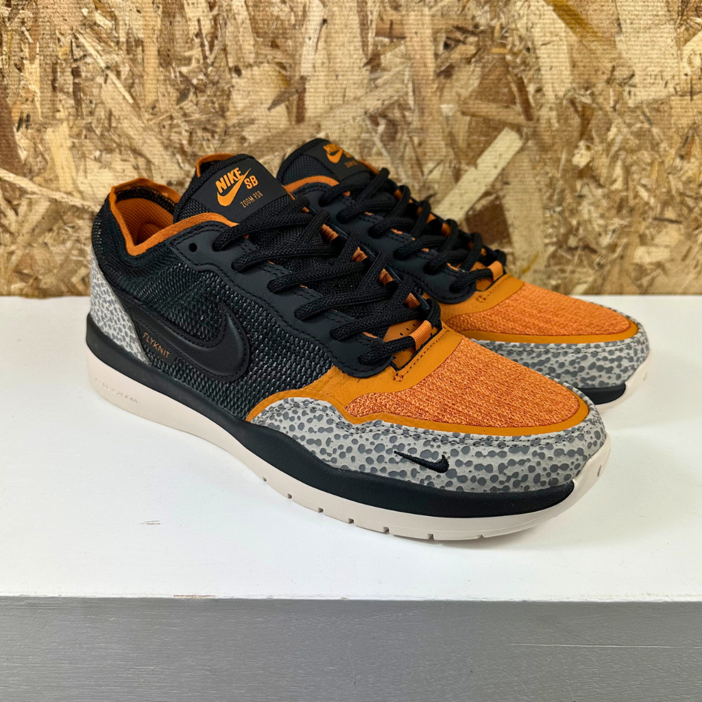 Nike SB PS8 - Cobblestone/Black