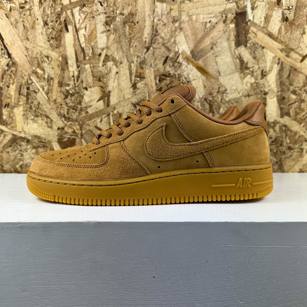 Nike SB Air Force 1 - (Flax/Flax/Black)