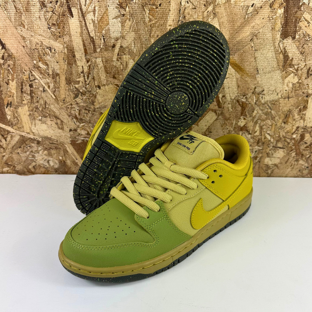 Nike SB Dunk Low Pro WC - Saffron Quartz