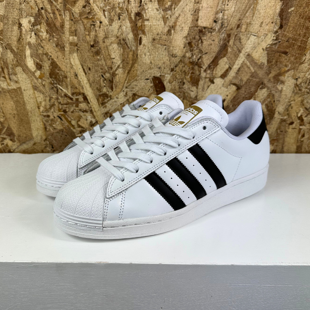 Adidas Superstar ADV - White/Black/White Pharmacy Boardshop Adidas Superstar ADV - White/Black/White Pharmacy Boardshop