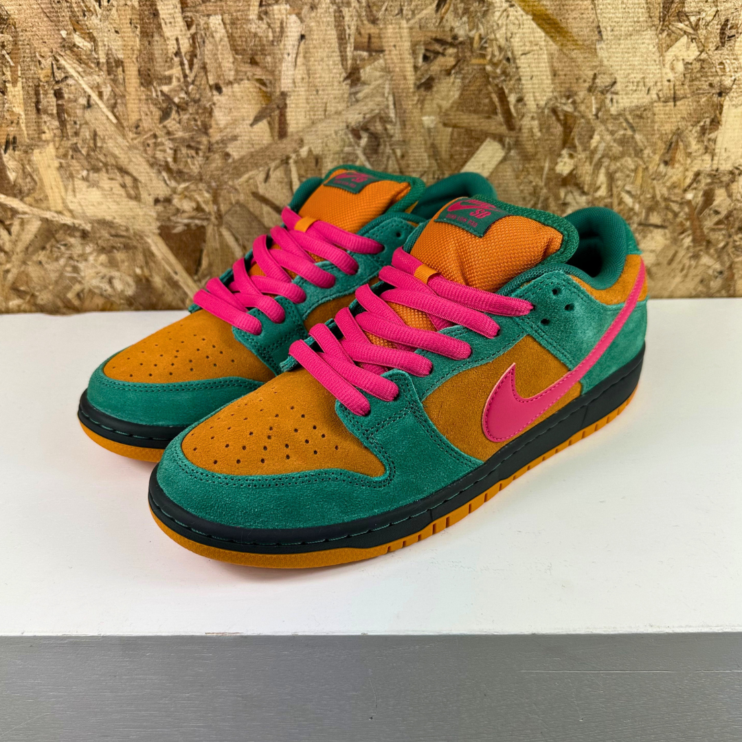 Nike SB Dunk Low Pro - Green Noise/Watermelon