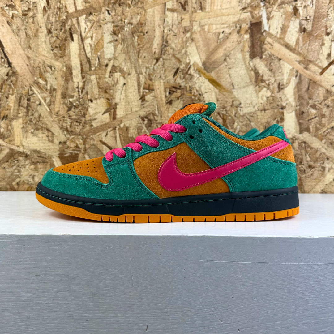 Nike SB Dunk Low Pro - Green Noise/Watermelon – Pharmacy Boardshop