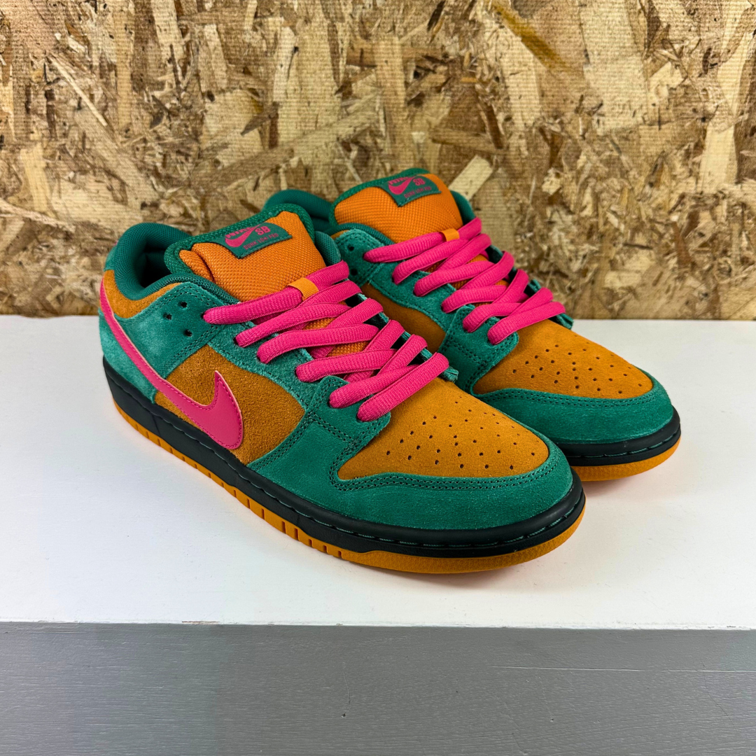 Nike SB Dunk Low Pro - Green Noise/Watermelon