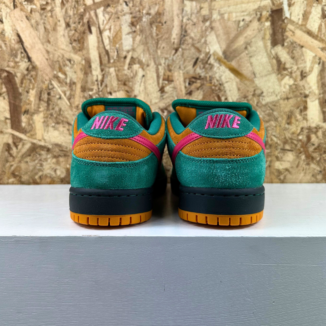 Nike SB Dunk Low Pro - Green Noise/Watermelon