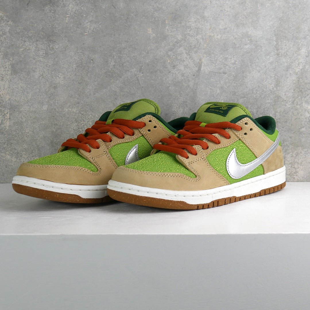 Nike SB Dunk Low Pro WC (Sesame/Metallic Silver - Pear)