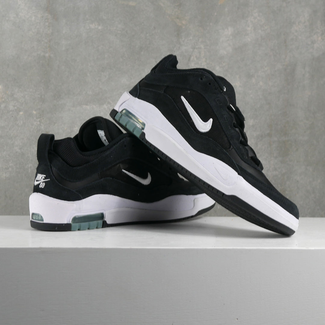 Nike Air Max Ishod - Black/White