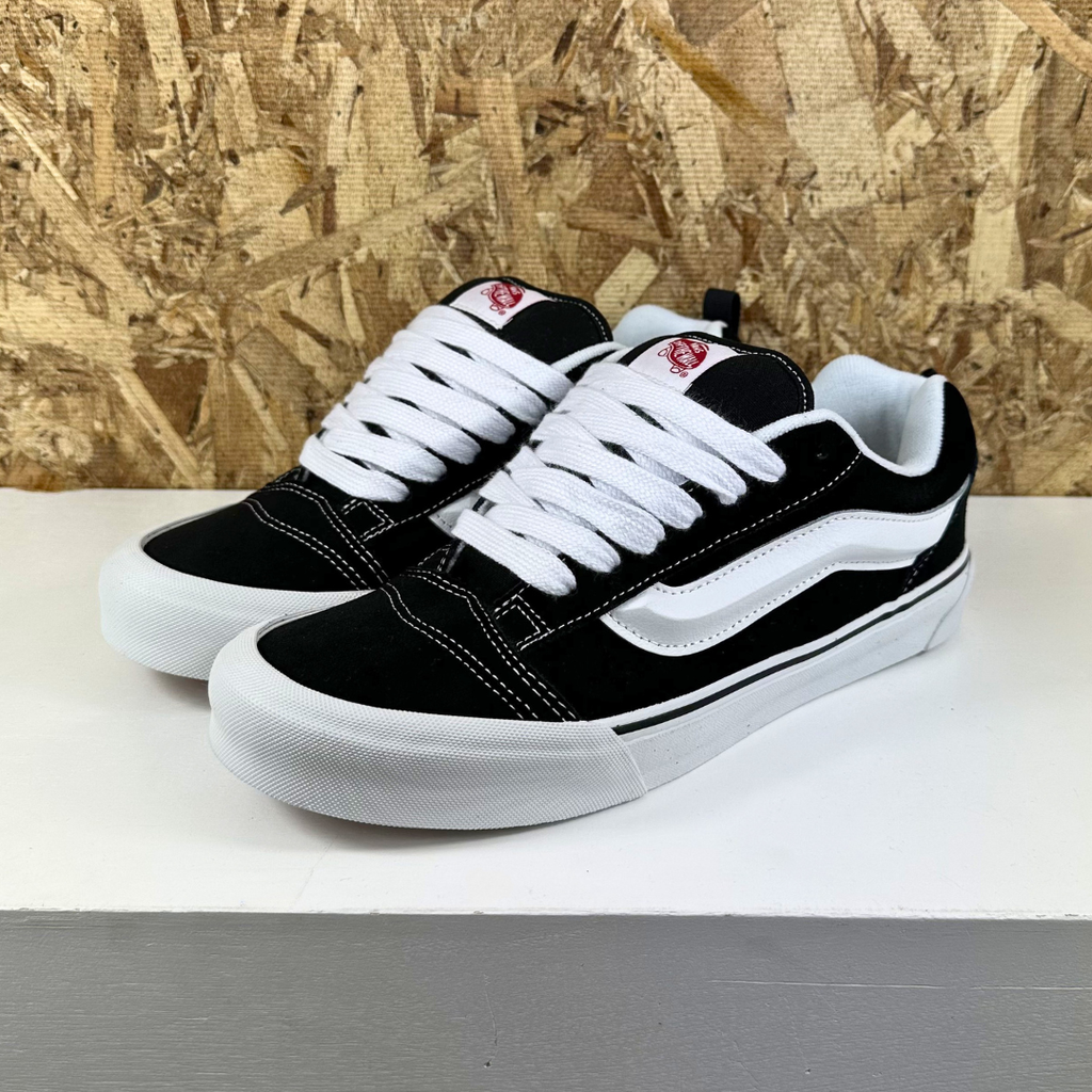 Knu School - Blk/Wht