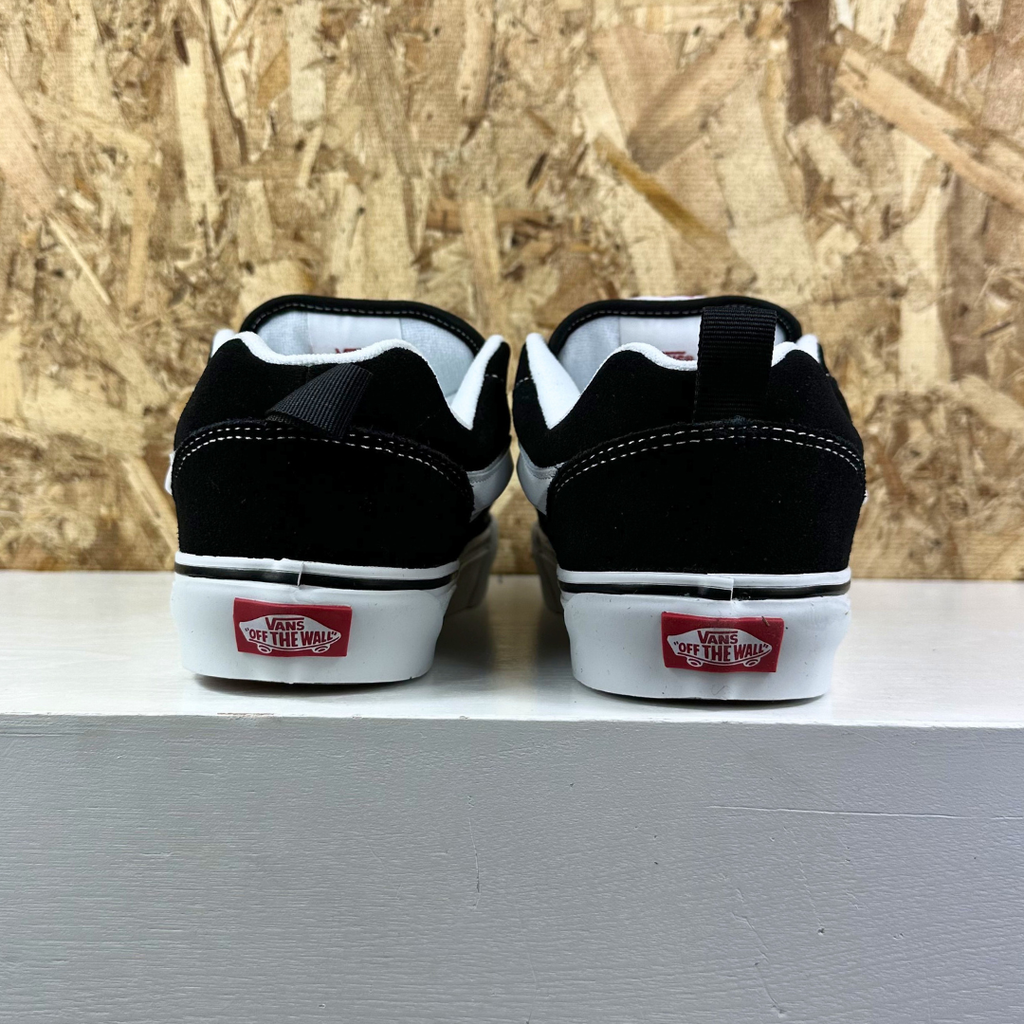 Knu School - Blk/Wht
