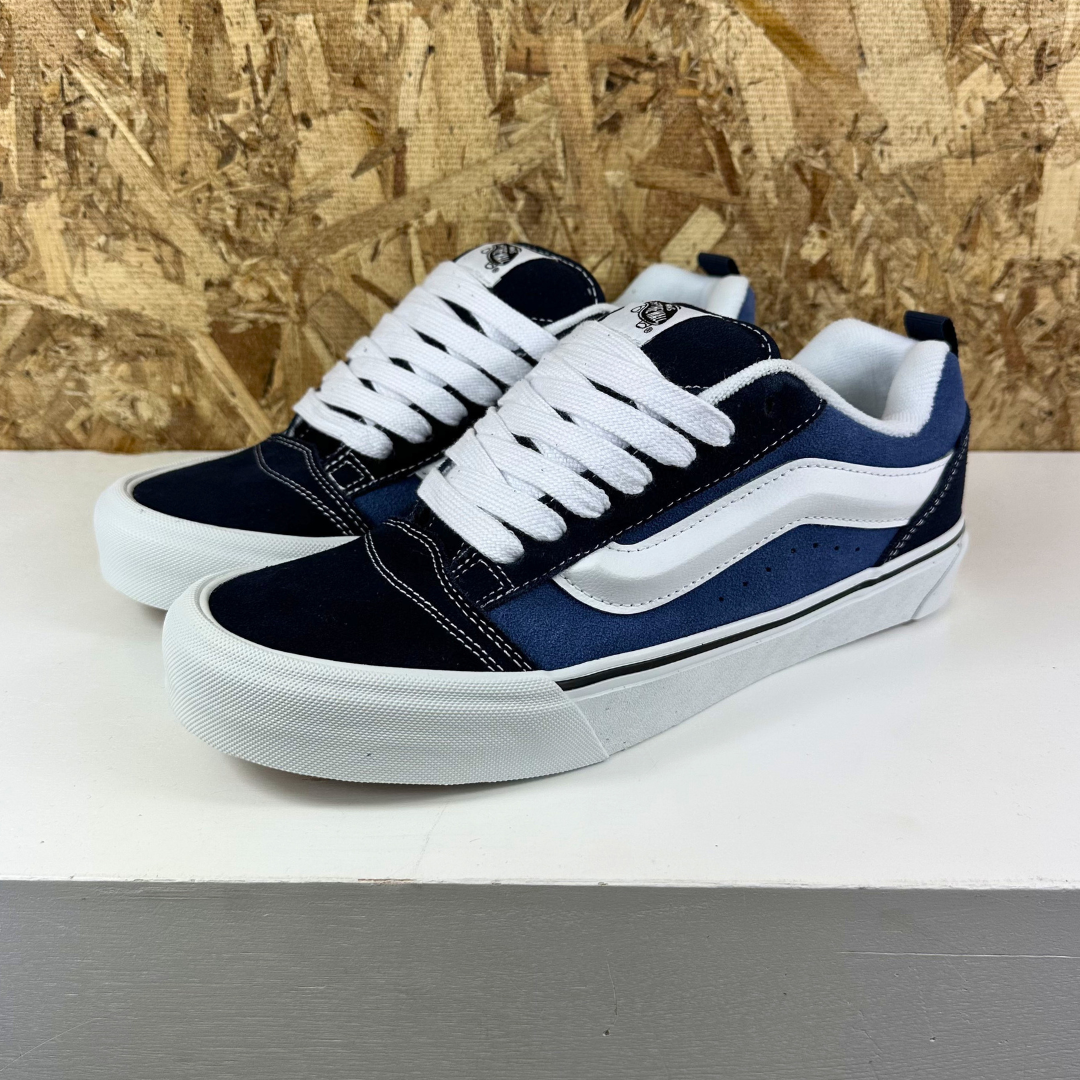 Knu School - Navy/Wht