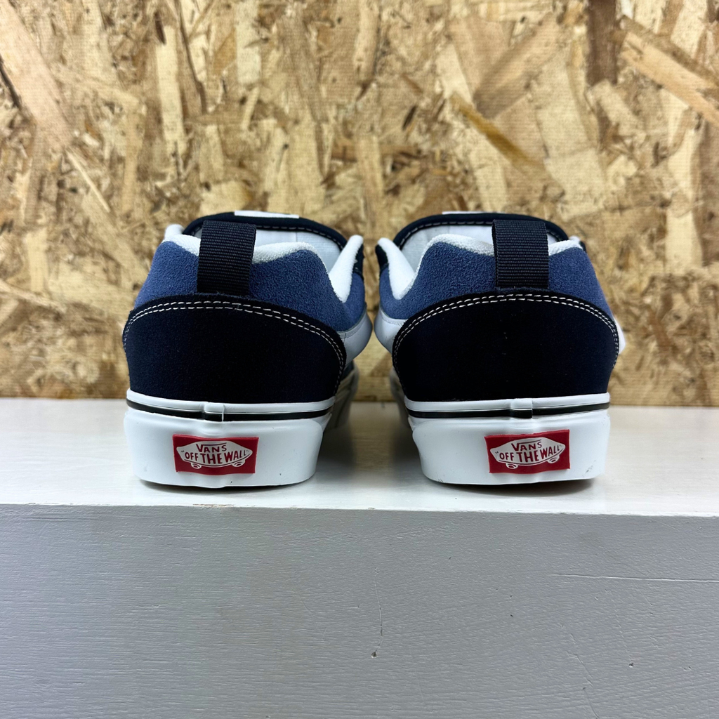 Knu School - Navy/Wht