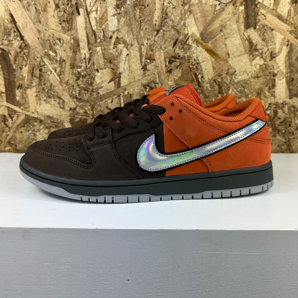 Nike SB Dunk Low Pro - Muni Pass