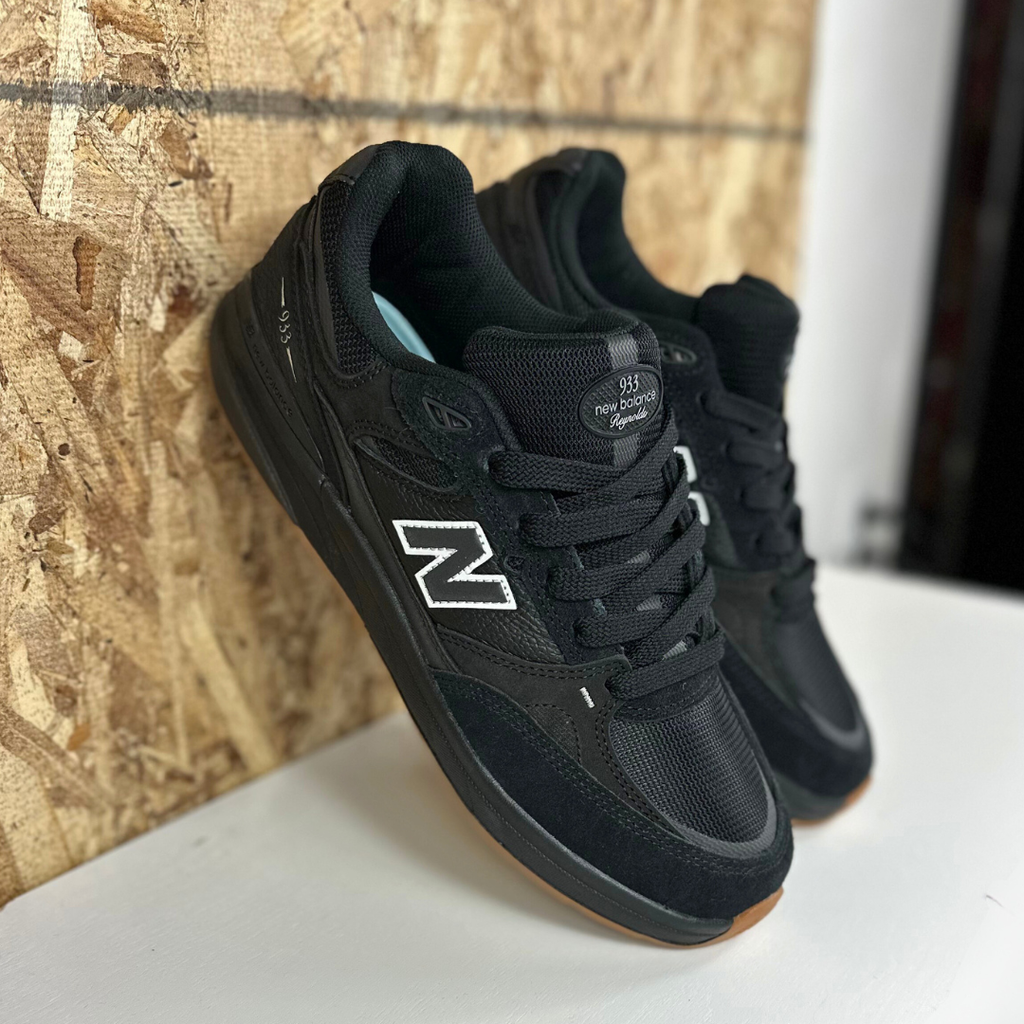 New Balance Numeric Andrew Reynolds NM933 - Black/Gum