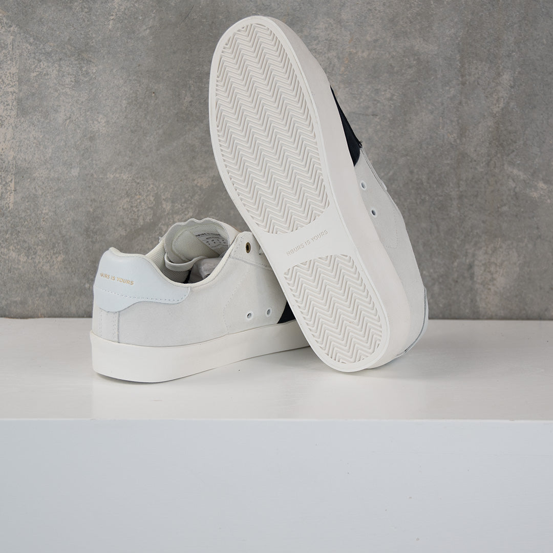 Hours Is Yours Hours C71 (Two Tone Dip)