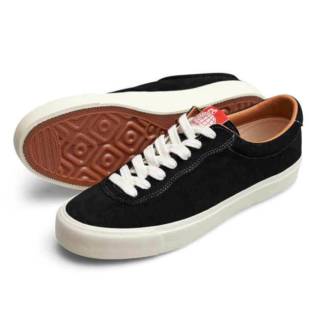 Last Resort AB VM001 Suede Lo Skate Shoes (Black/White)